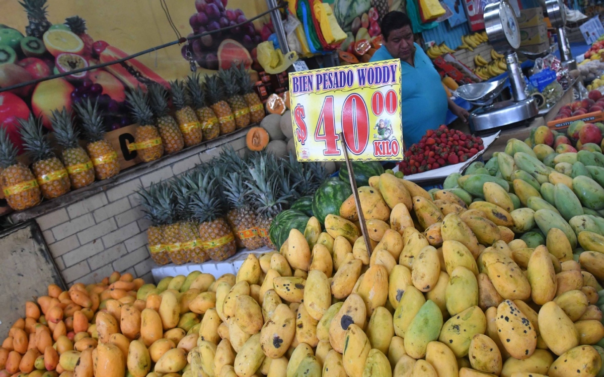 Inflación General en México Cae, pero la Subyacente Sorprende con un Repunte 📉📈